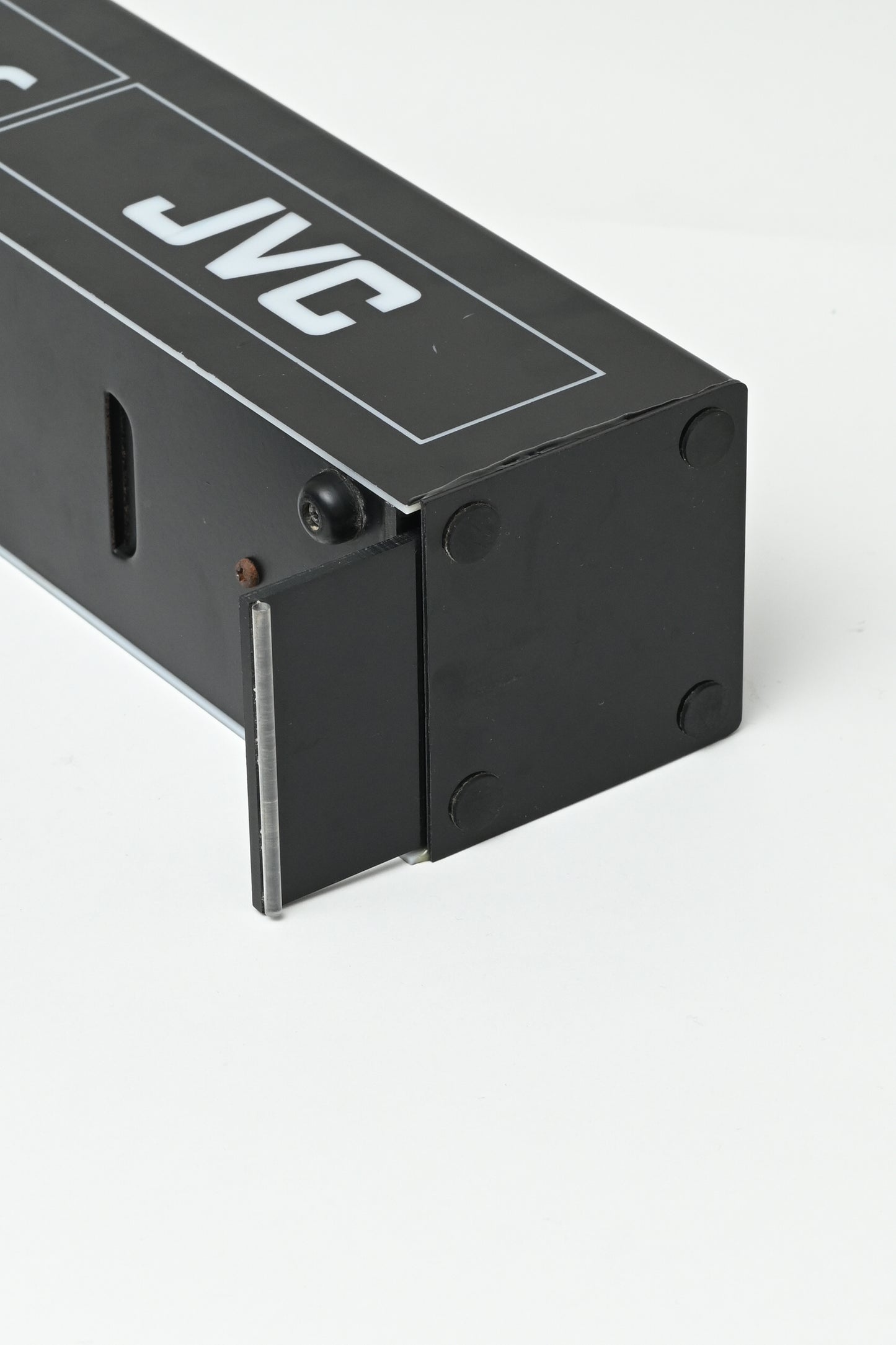 Victor, JVC display light